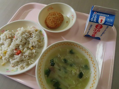 今日の給食 (1).jpg