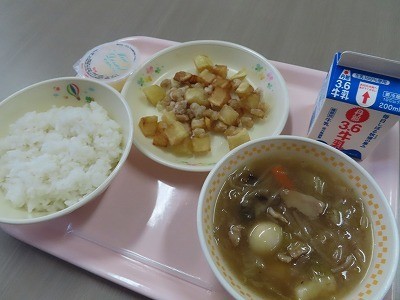 今日の給食.jpg