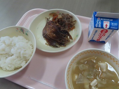 今日の給食.jpg