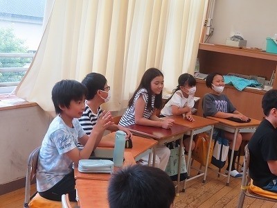 5-2学活(お別れ会) (6).jpg