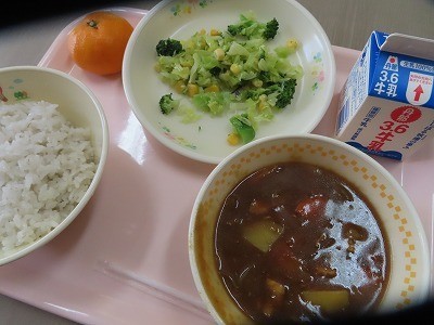 今日の給食.jpg