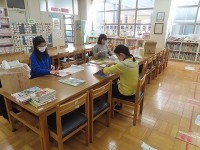 図書館支援員さん (1).jpg