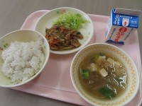 今日の給食.jpg