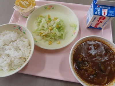 今日の給食.jpg