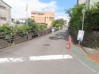 西側道路 (1).jpg