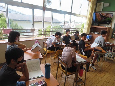 6-1修学旅行に向けて (2).jpg