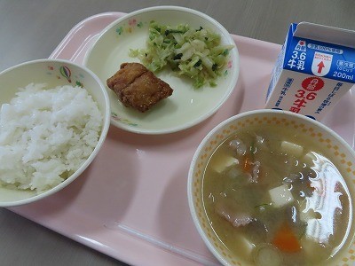 今日の給食.jpg