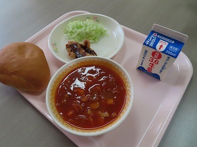 今日の給食.jpg