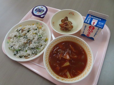 今日の給食.jpg