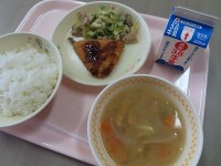 今日の給食.jpg