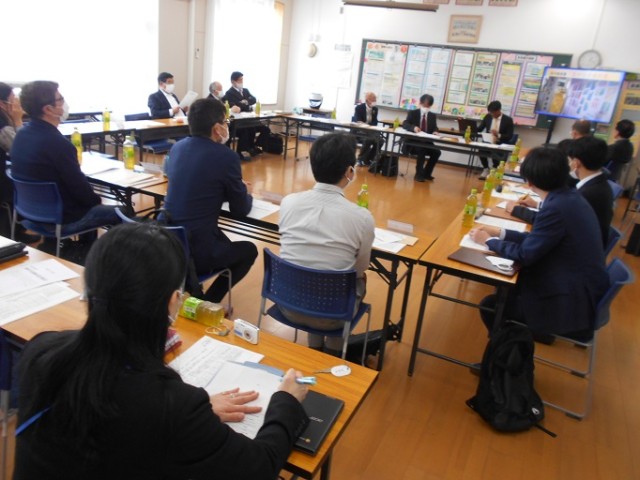 学校運営協議会.jpg