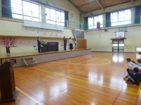 新しく大平小へ3名の先生方が異動し、その先生方を迎える着任式が行われました。代表して、教頭先生にあいさつの言葉をいただきました。「大平小学校は、とてもいい学校だと聞いてきました。」「子どもたちもとてもいいと聞いています。」とうれしい言葉をいただきました。子どもたちもその言葉に自信を持って「はい。」と答えていました。元気いっぱいの小学校だなと新しく大平小学校に来られた先生方に知ってもらうことができました。