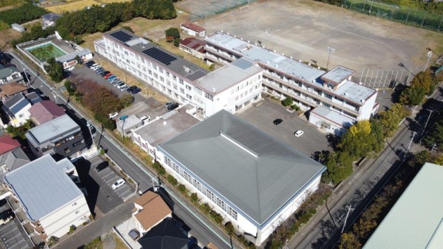 中学校上空からの写真.jpg