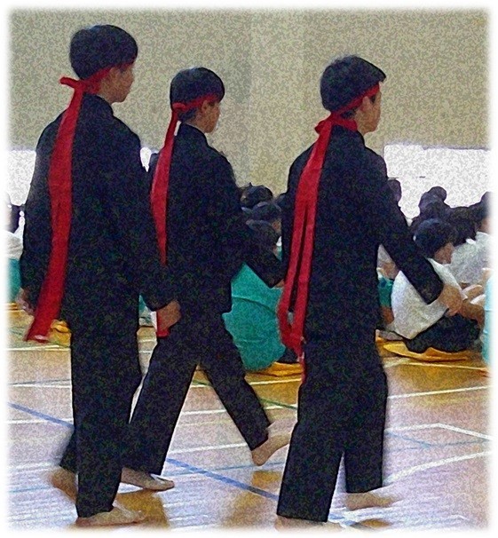 応援団入場2.jpg